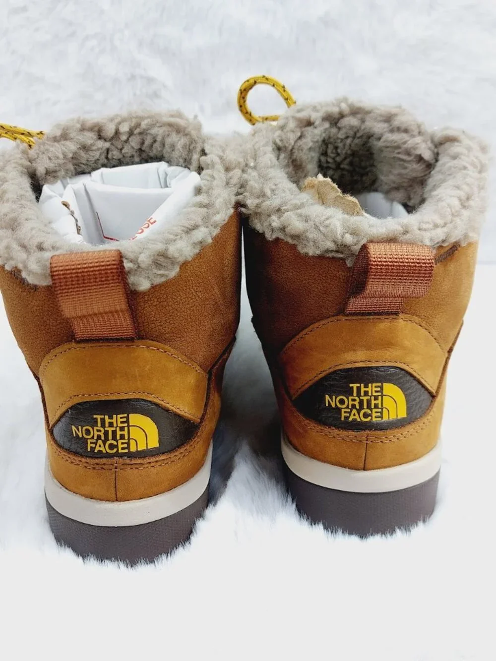 The North Face Women’s Almond Butter Black Sierra Waterproof Street Boots Size 8